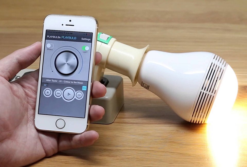 Using smart light bulbs: how convenient and inconvenient?